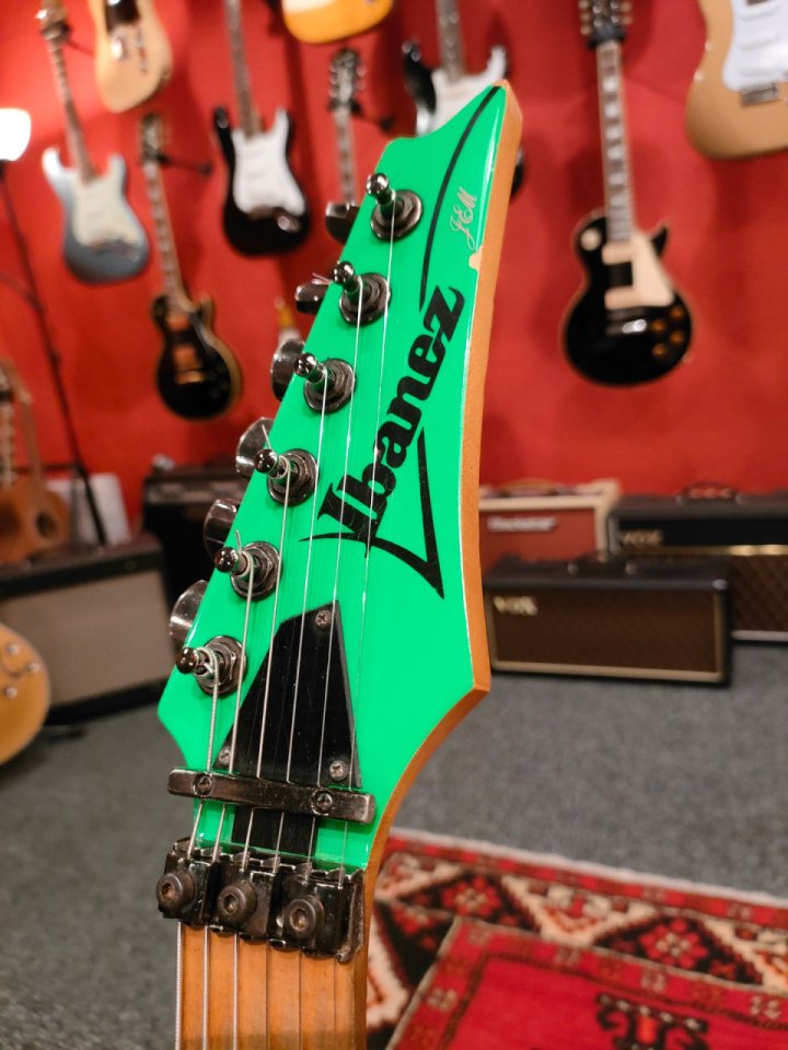 Ibanez JEM777-LG Steve Vai con Edge Tremolo 1987 - Loch Ness Green