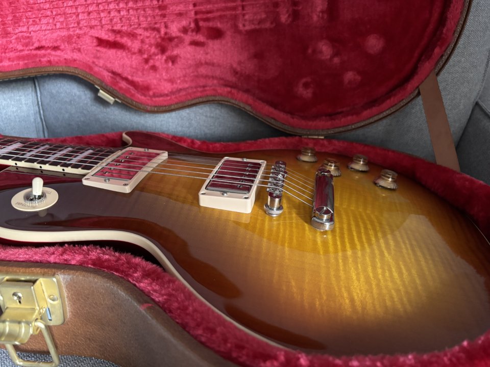 Gibson Les Paul Standard ‘60 de segunda mano · Foto 1 de 5 · Murcia · 1950 €