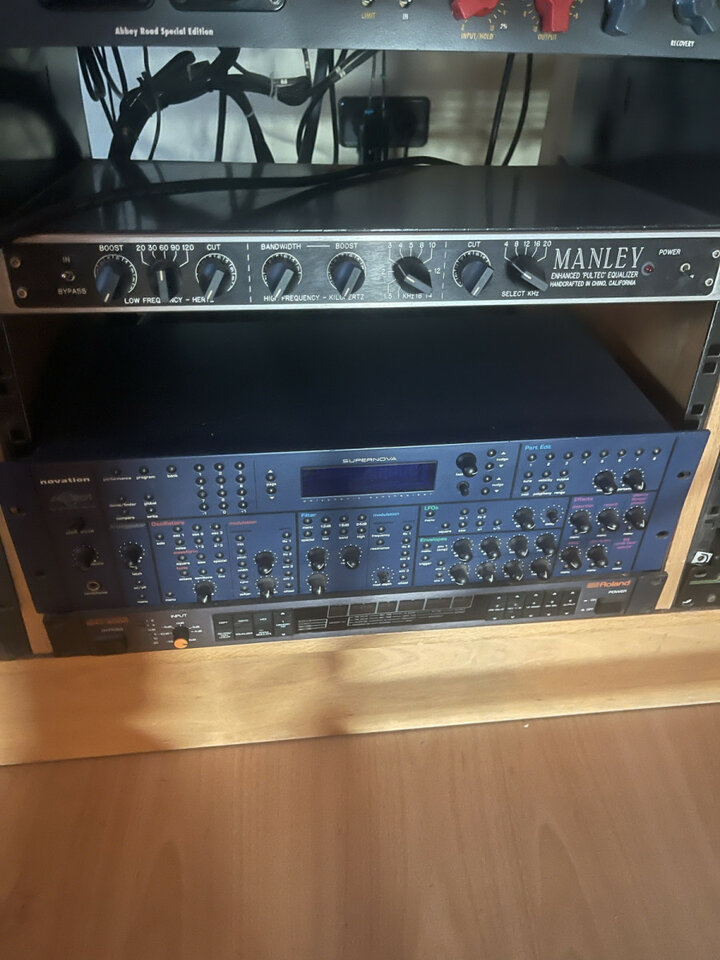 Vendo MANLEY pultec eq ( mono)