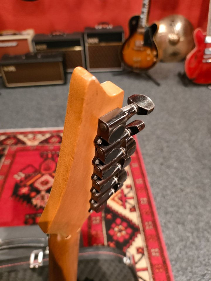 Ibanez JEM777-LG Steve Vai con Edge Tremolo 1987 - Loch Ness Green