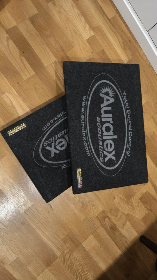 Auralex Gramma. Base acústica para amplificadores / altavoces