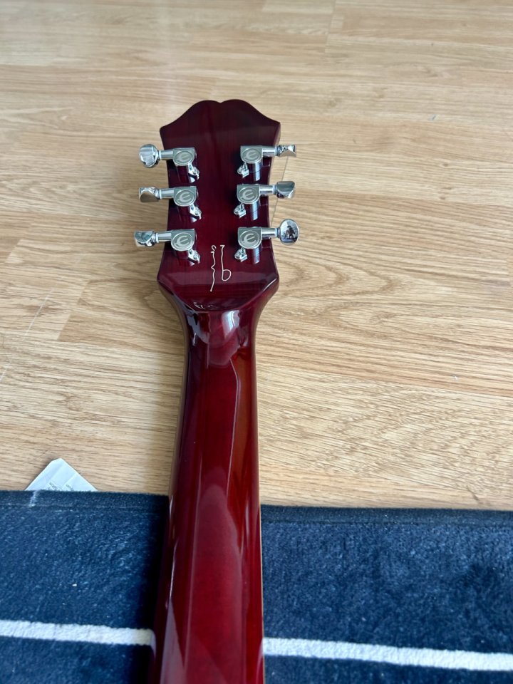 Epiphone Noel Gallagher (Nueva con Estuche) Nueva de segunda mano · Foto 7 de 10 · Valencia