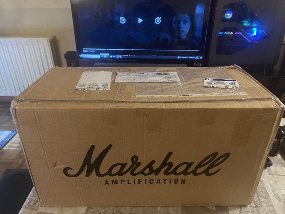 Marshall jubilee nuevo y pantalla 2x12 con celestion v30