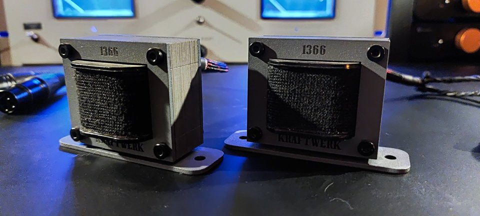Kraftwerk 1366 Matched pair. Plug&play. Suma, mezcla y mastering de segunda mano · Foto 5 de 5 · Madrid · 180 €