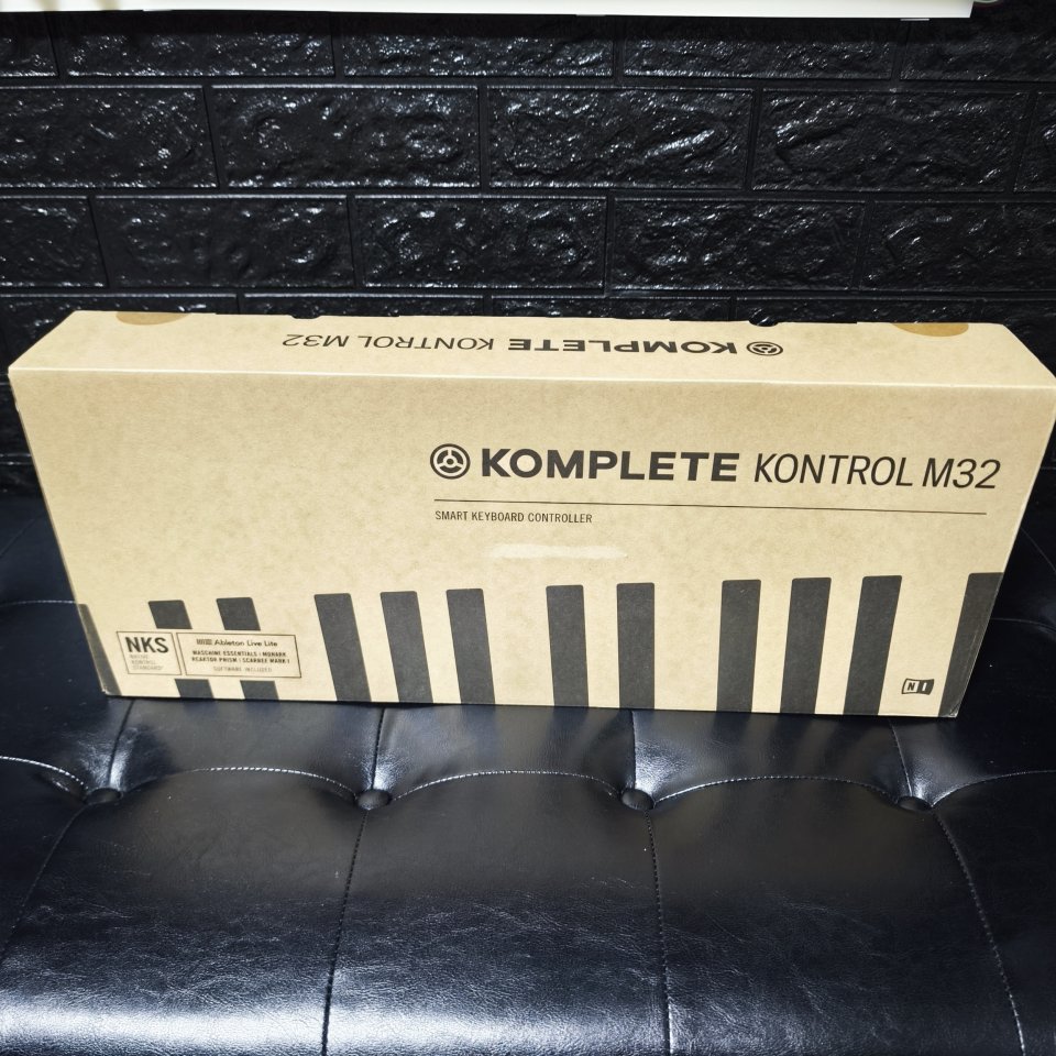 Native Instruments Komplete Kontrol M32