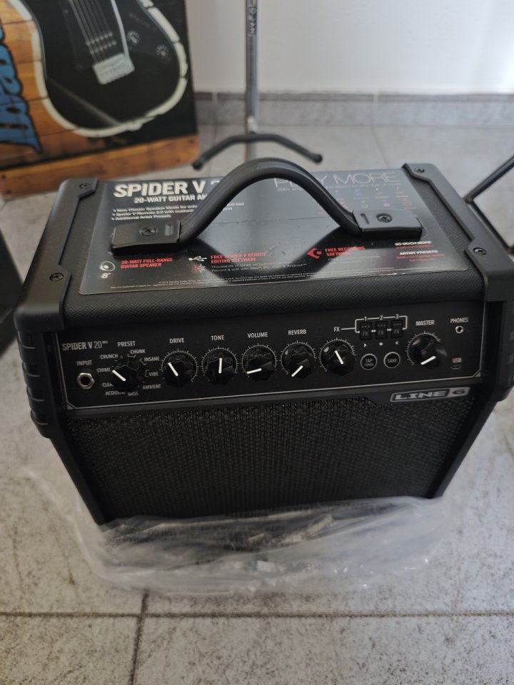 Amplificador de guitarra Spider V20 MK2