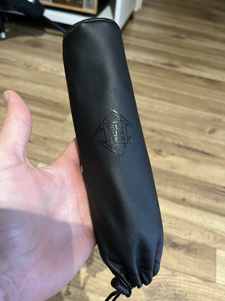 Telefunken TF47 – Micrófono de válvulas