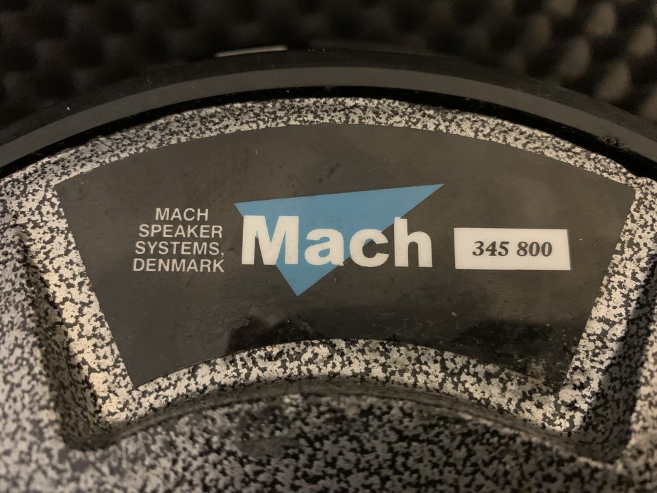 Altavoces Martín Mach by Martín Audio de segunda mano · Foto 2 de 10 · Valencia · 130 €