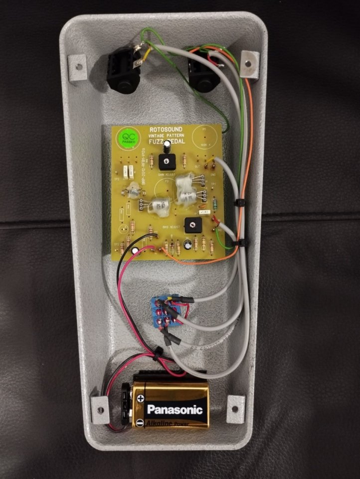 Pedal Rotosound Fuzz de segunda mano · Foto 3 de 3 · Málaga · 200 €