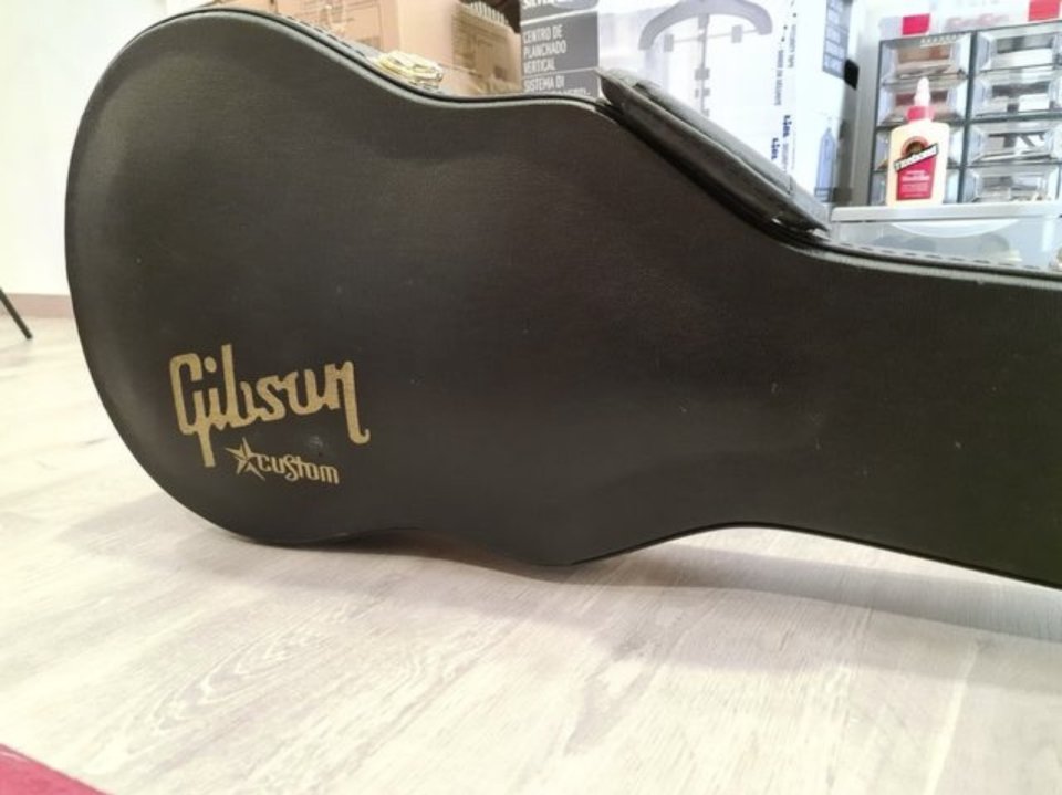 Estuche Gibson Custom de segunda mano · Foto 1 de 5 · Valencia · 300 €