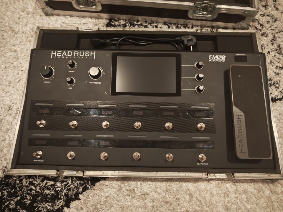 Headrush pedalboard - tambien cambio de segunda mano · Foto 2 de 6 · Pontevedra · 500 €