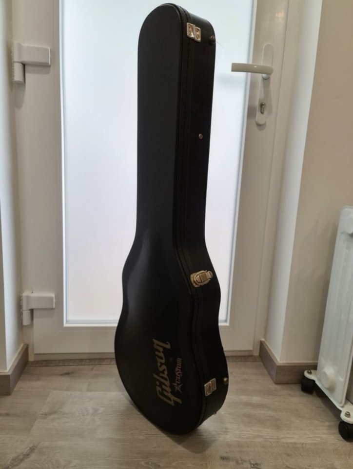 Estuche Gibson Custom de segunda mano · Foto 4 de 5 · Valencia · 300 €