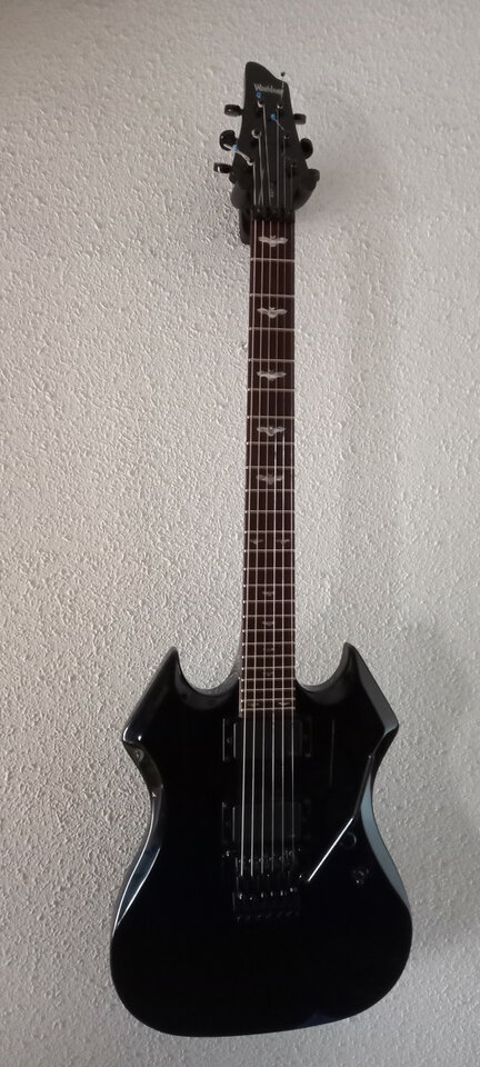 Guitarra Washburn Bat 4