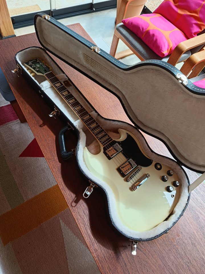 Gibson sg61 White alpine 2013 de segunda mano · Foto 1 de 7 · Asturias · 1850 €