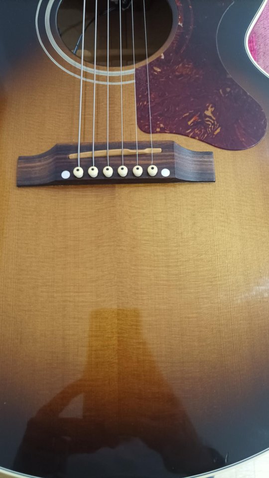 Gibson J-185 vintage sunburst 2007 de segunda mano · Foto 2 de 10 · Bizkaia
