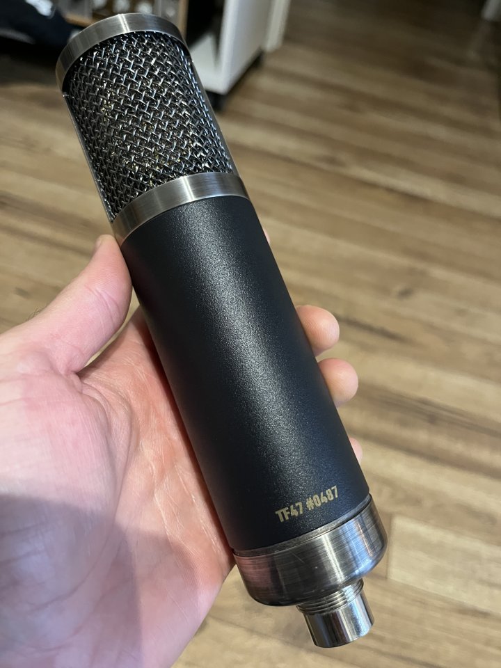 Telefunken TF47 – Micrófono de válvulas