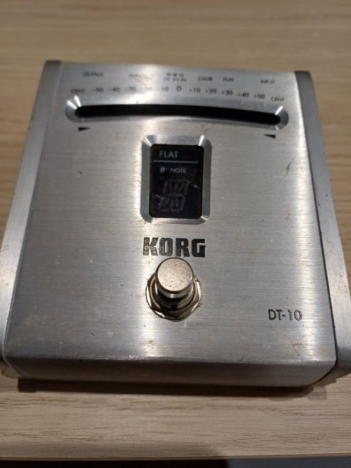 Pedal afinador Korg DT-10