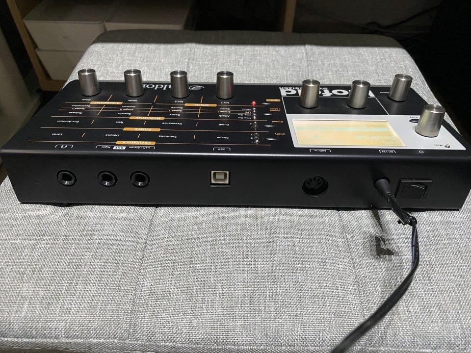 Waldorf Blofeld Black