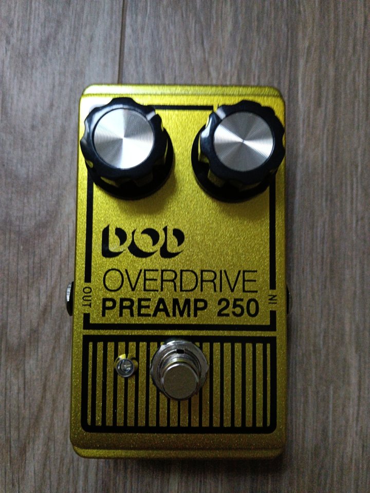 Varios pedales amt, boss, dod, mxr de segunda mano · Foto 2 de 5 · Madrid · 300 €