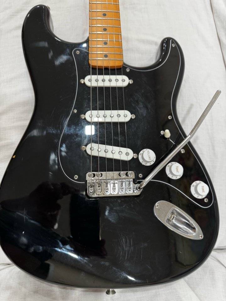 Fernandes stratocaster R9 Japan de segunda mano · Foto 2 de 10 · Murcia