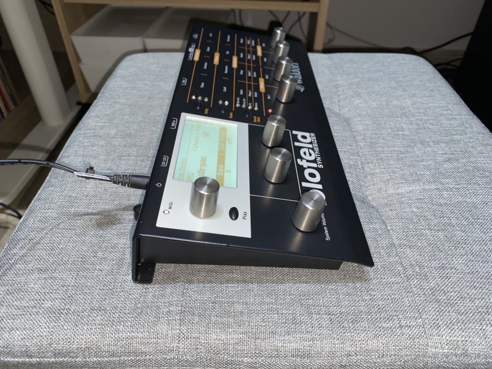 Waldorf Blofeld Black