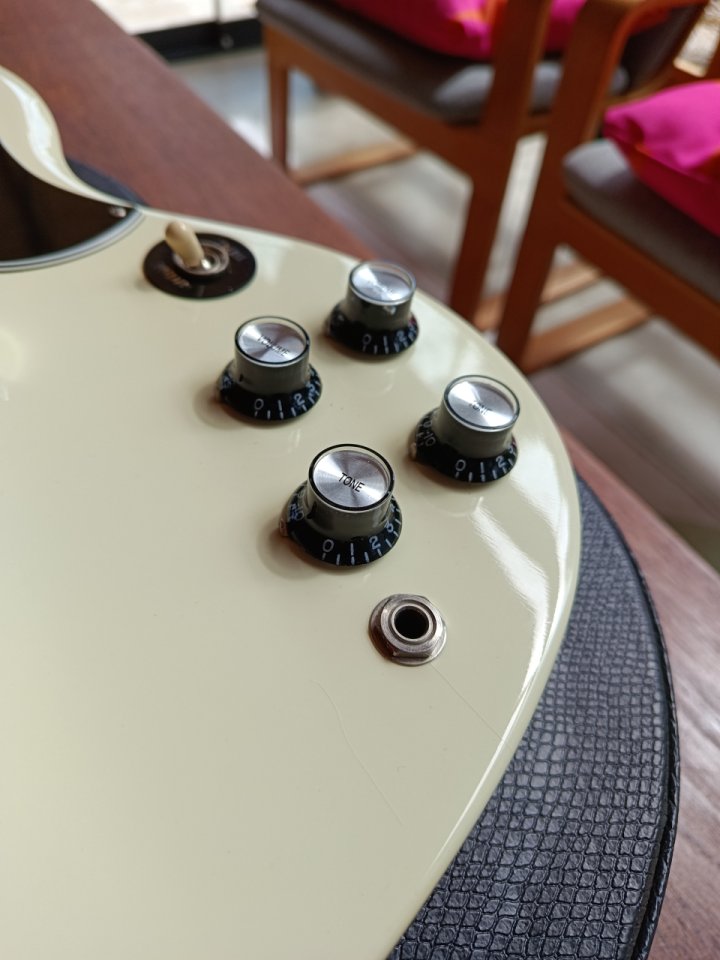 Gibson sg61 White alpine 2013 de segunda mano · Foto 5 de 7 · Asturias · 1850 €