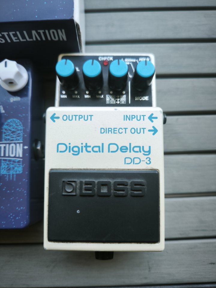 Boss dd3, Sonicstage king of tone, Crazy tubes Constellation Fuzz de segunda mano · Foto 3 de 4 · Murcia · 80 €