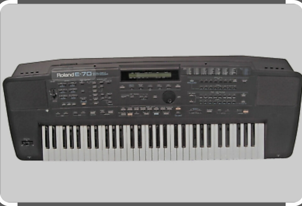 Roland E-70