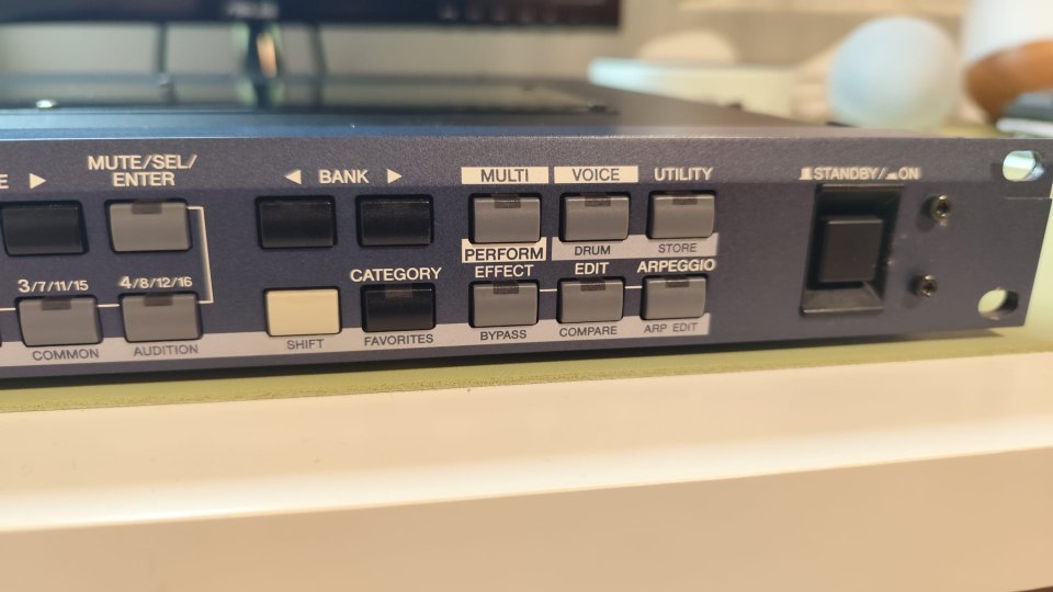 Yamaha MOTIF RACK ES con tarjeta de expansión PLG150-AN