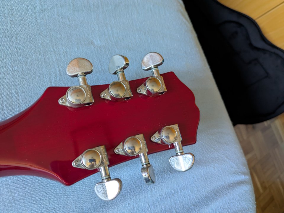 Guitarra Epiphone Les Paul Classic + estuche semirígido de segunda mano · Foto 7 de 10 · Madrid · 550 €