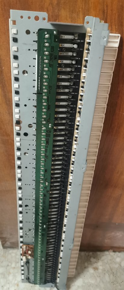 Accesorios Sintetizador Korg M1 de segunda mano · Foto 2 de 6 · Madrid · 80 €