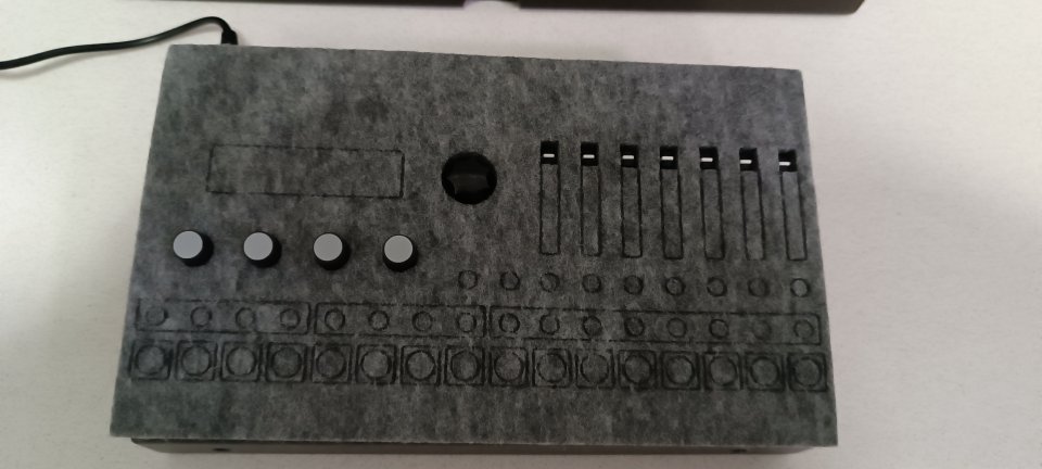 LRX 02 Drum synth