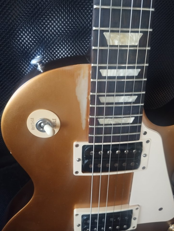 Gibson Les Paul 60´s Tribute Goldtop de segunda mano · Foto 6 de 10 · Madrid · 1100 €