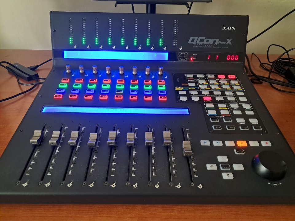 ICON QCON PRO X