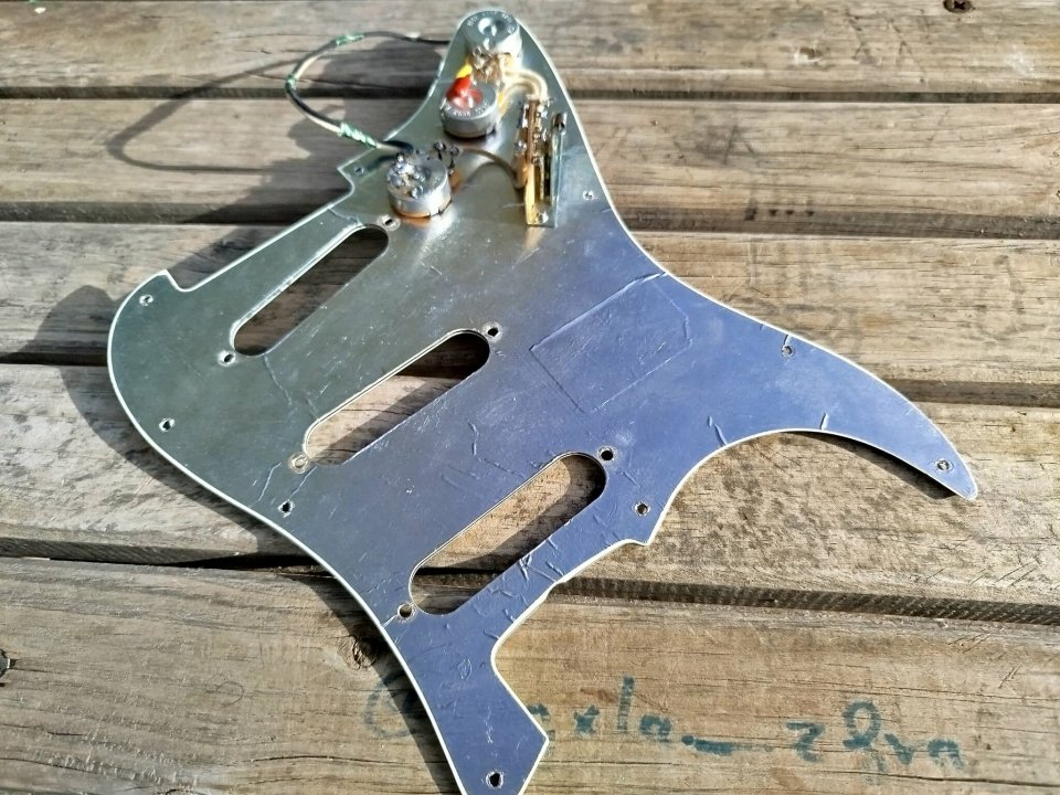 Golpeador completo Stratocaster