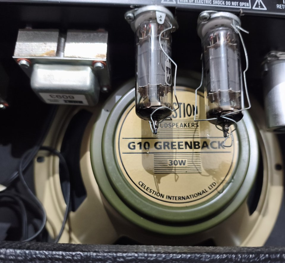 LANEY VC-15 1x10 - Ampli de guitarra a válvulas made in UK de segunda mano · Foto 4 de 10 · Sevilla · 400 €