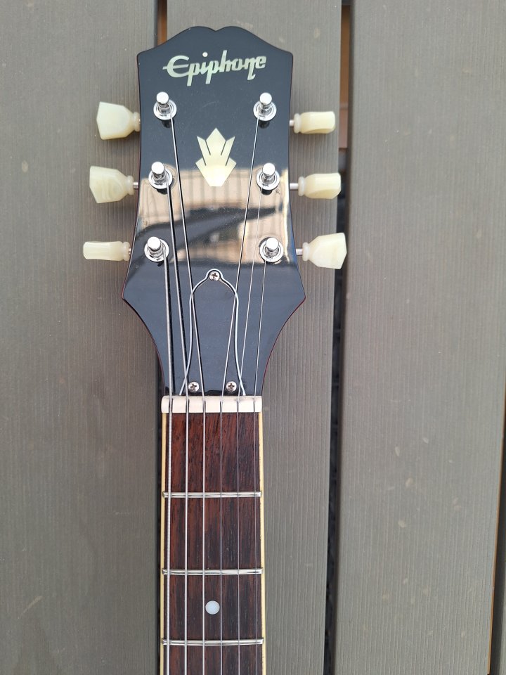Epiphone ES-335 IBG (Mejoras Top: Seth Lover + Kit Faber completo) + Funda de segunda mano · Foto 6 de 10 · Illes Balears · 800 €