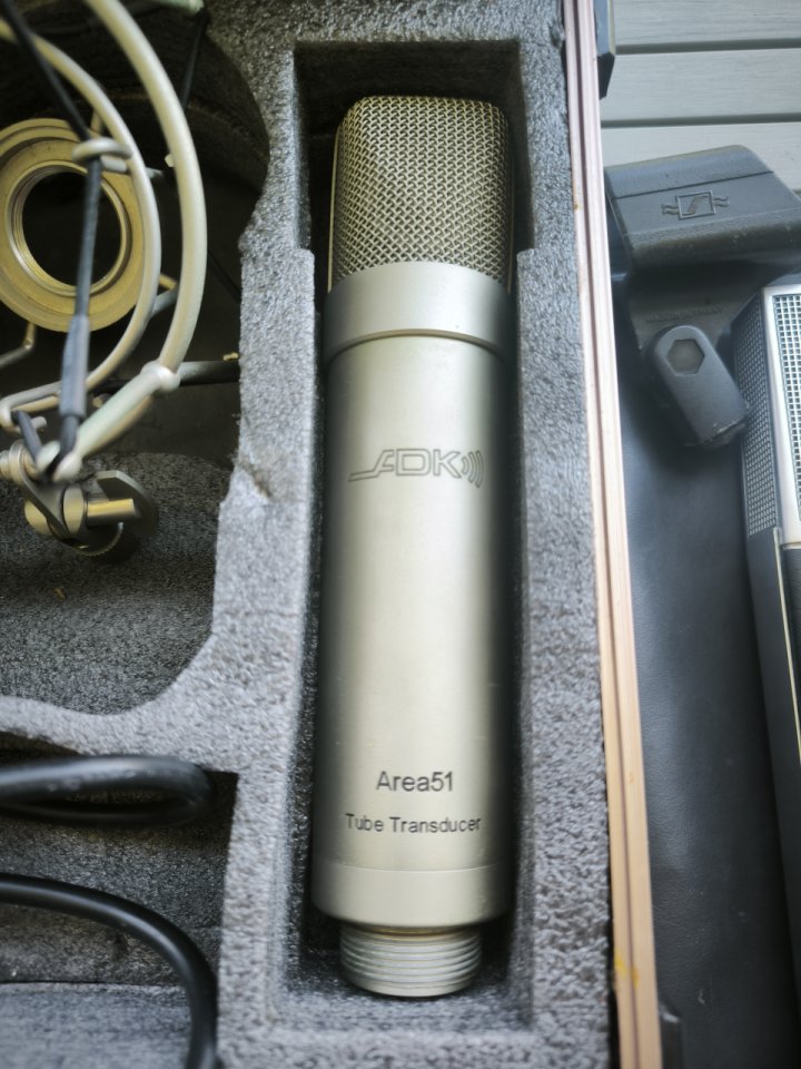 2 Microfonos Primer nivel: ADK Area51 Tube y Sennheiser MD441-U de segunda mano · Foto 4 de 5 · Murcia · 550 €