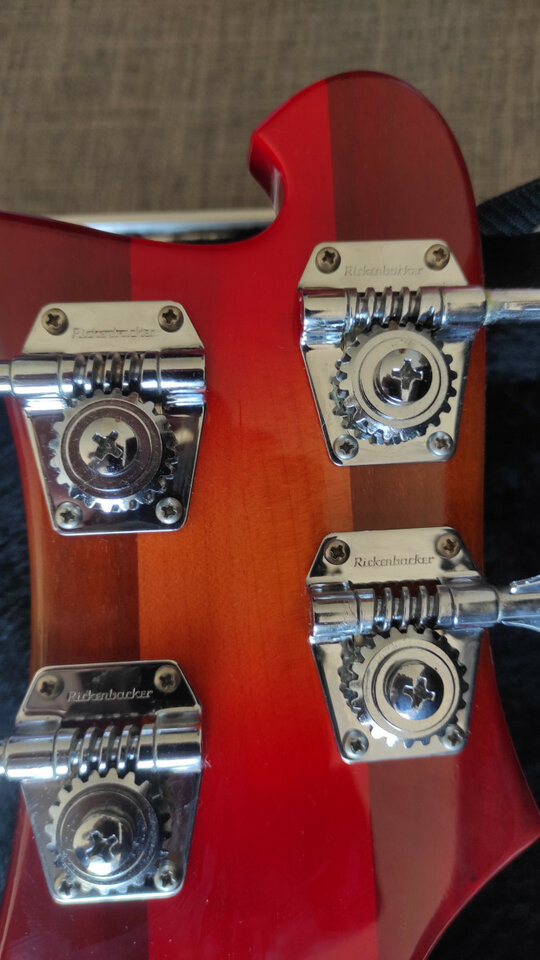 Bajo Rickenbacker 4003 Fireglo 2018