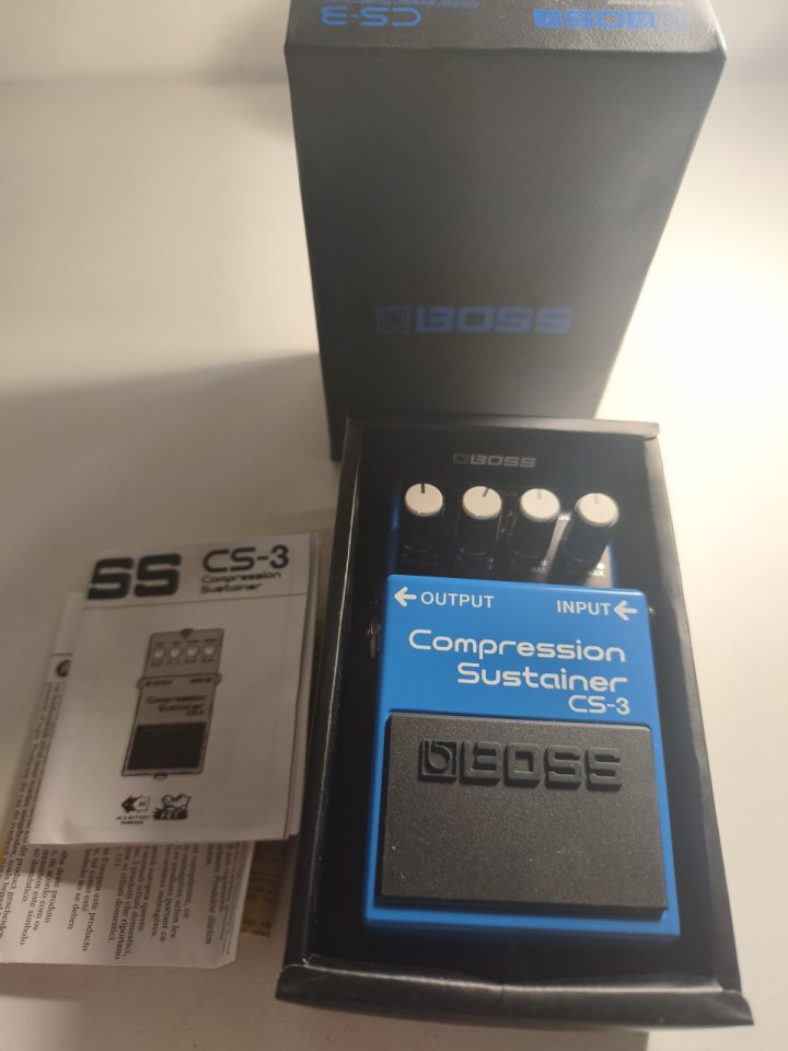 Lote completo de material y componentes de guitarra alta gama de segunda mano · Foto 7 de 10 · Madrid · 550 €