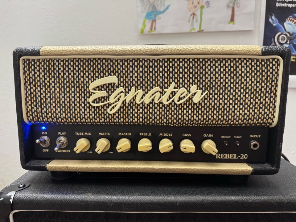 Egnater Rebel 20 + Framus FR212 CB 2x12 de segunda mano · Foto 1 de 9 · Madrid · 550 €
