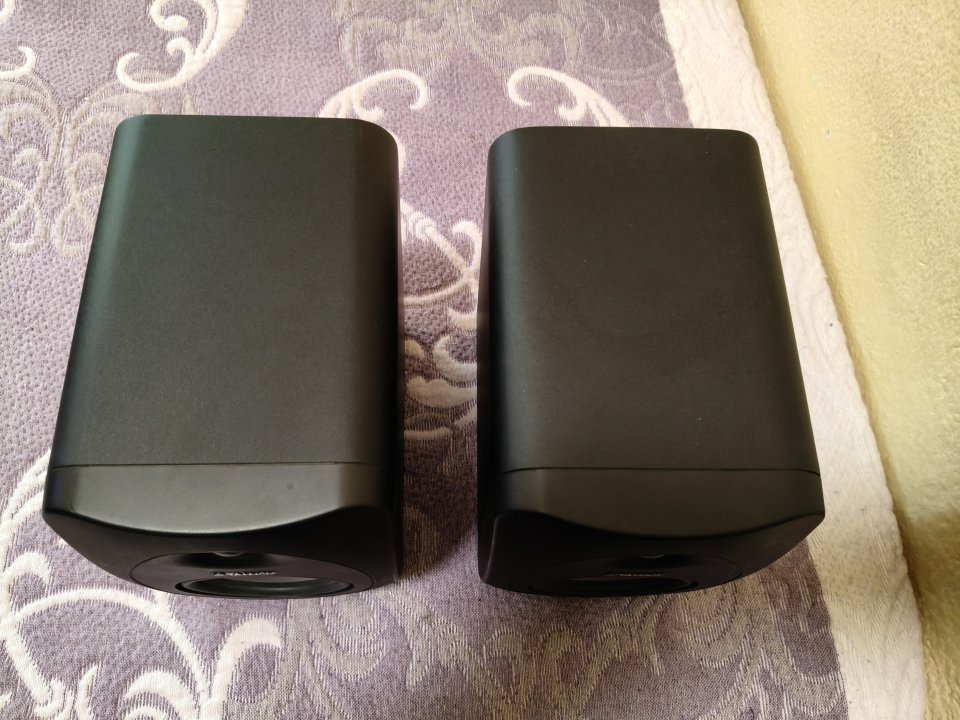 Monitores de Estudio “Tannoy Reveal 402” de segunda mano · Foto 5 de 6 · Madrid · 150 €