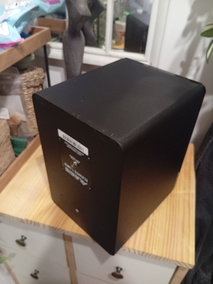 Monitor pasivo alesis elevate 5 de segunda mano · Foto 2 de 4 · Bizkaia · 20 €