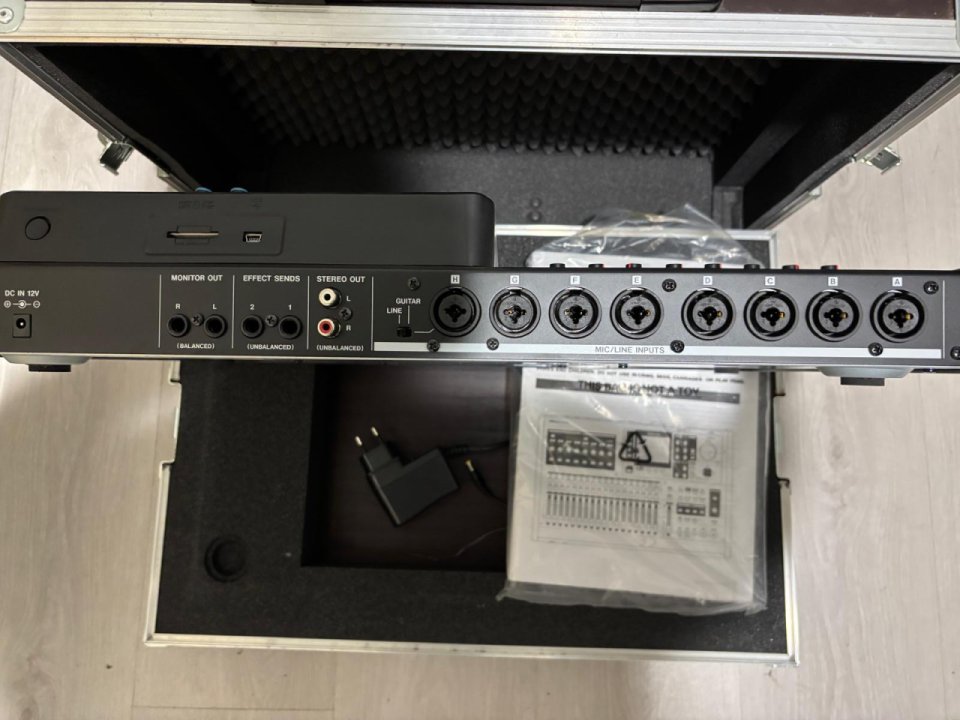 TASCAM DP24SD de segunda mano · Foto 2 de 3 · Granada · 350 €