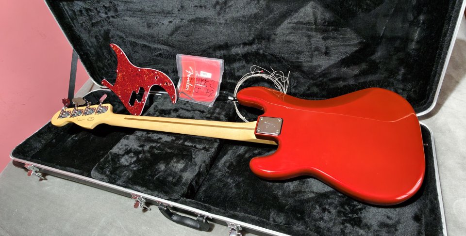 Fender Precision Player Special Edition Dakota Red