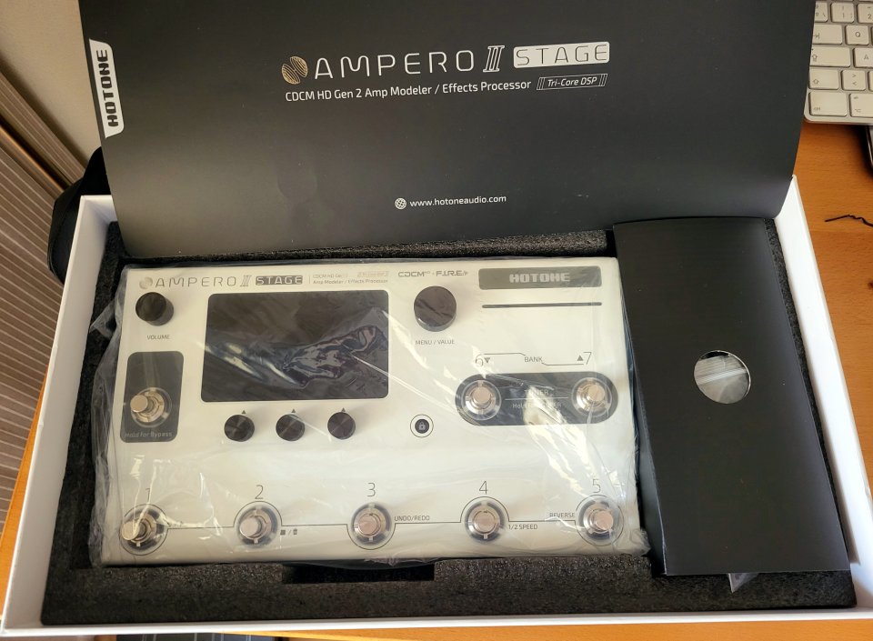 Hotone Ampero II Stage