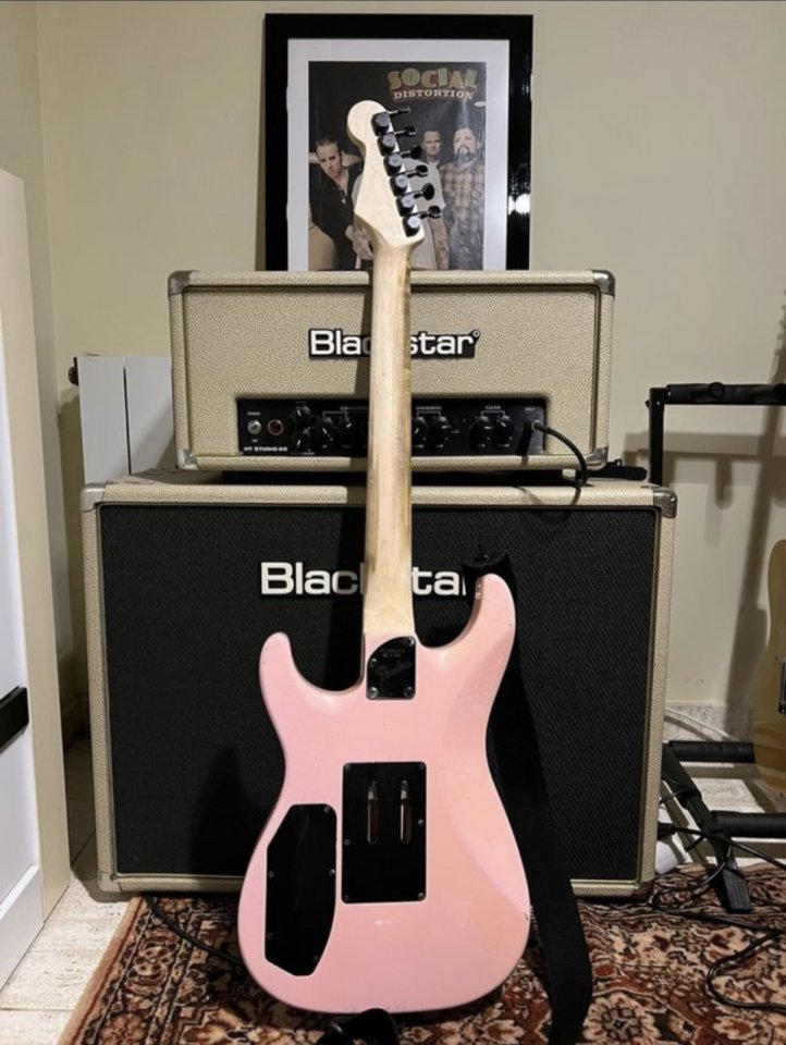 Fender HM Strat Edición Limitada Relic de segunda mano · Foto 8 de 9 · Valencia · 800 €