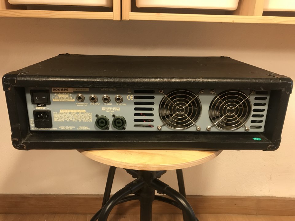 Cabezal de Bajo Ashdown ABM 500 EVO III (500W RMS) - Excelente estado + Regalo Cables de segunda mano · Foto 2 de 5 · A Coruña · 390 €