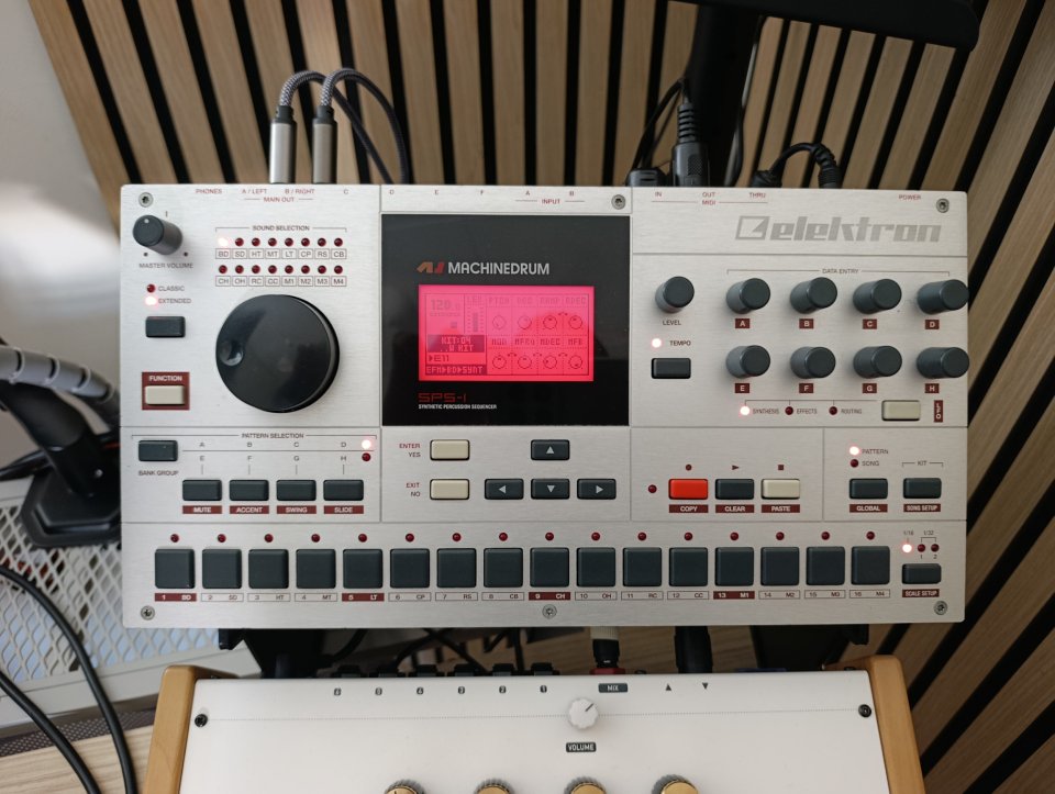 Elektron Machinedrum SPS-1 MKI