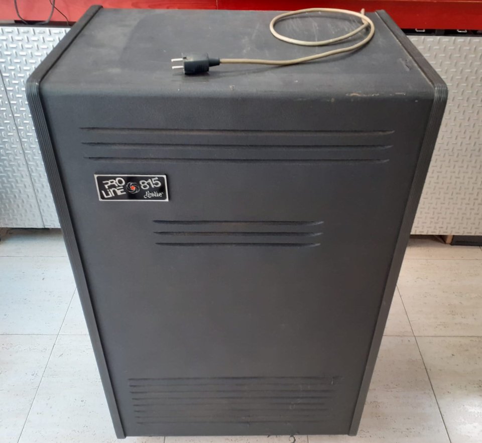 Leslie Proline 815 + Preamplificador original + Cable de 11 pines (No envios) de segunda mano · Foto 2 de 10 · Girona · 600 €